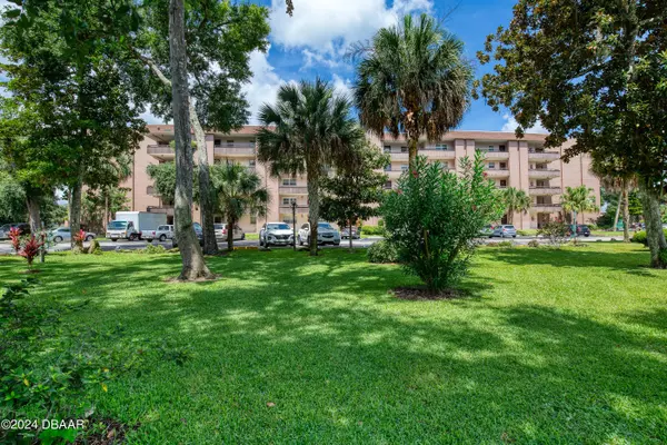 640 Nova RD #207, Ormond Beach, FL 32174