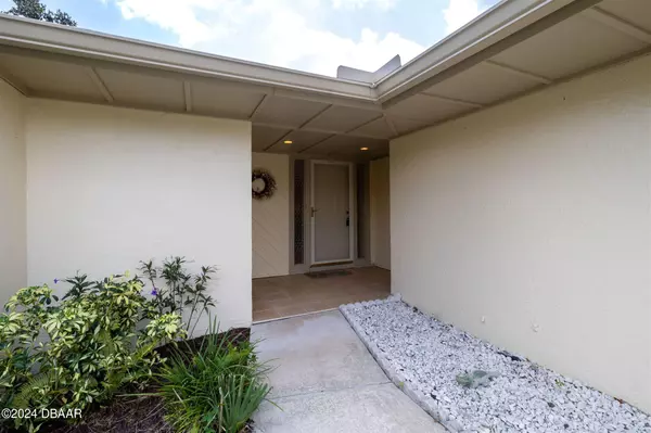 New Smyrna Beach, FL 32168,104 Oakmont Lane