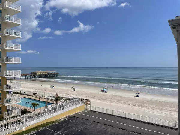 Daytona Beach Shores, FL 32118,3727 Atlantic AVE #416