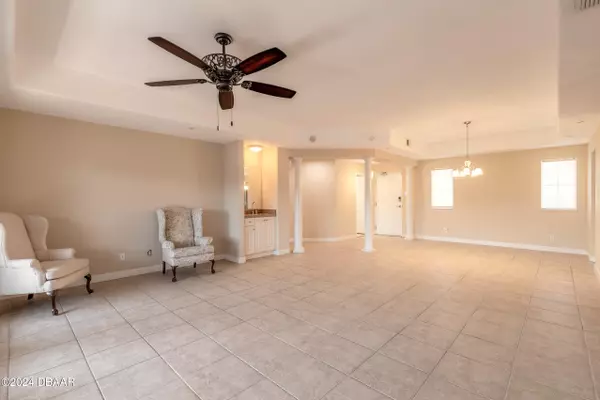 New Smyrna Beach, FL 32168,424 Luna Bella LN #433