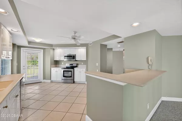 Ponce Inlet, FL 32127,4670 Links Village DR #D204