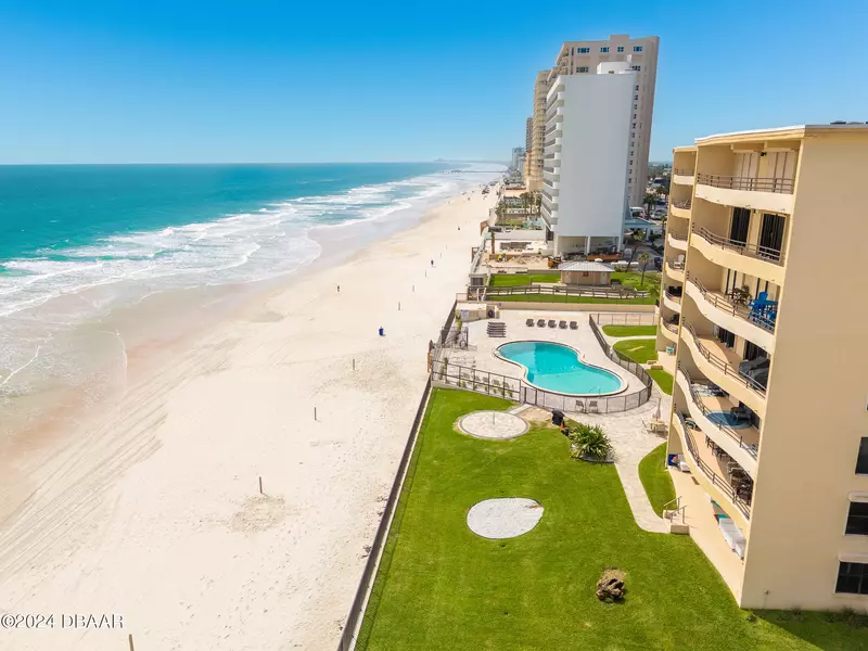 3255 Atlantic AVE #305, Daytona Beach Shores, FL 32118