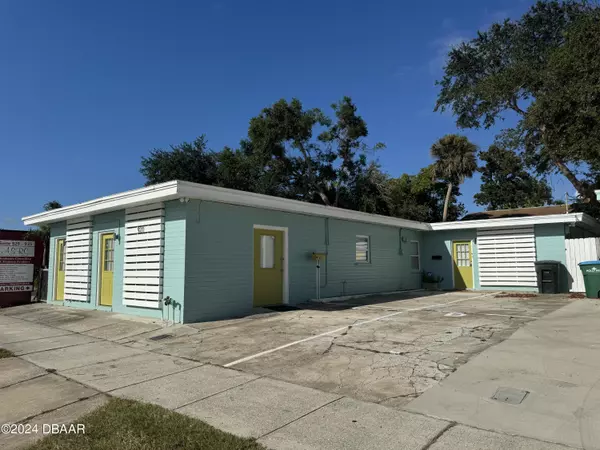 Holly Hill, FL 32117,921 Ridgewood AVE #A