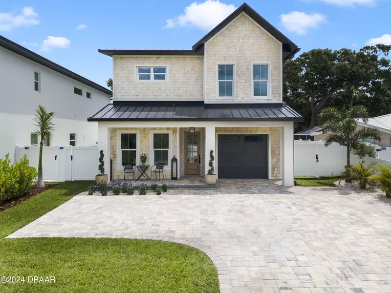 2303 Saxon DR, New Smyrna Beach, FL 32169