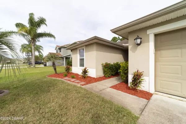 63 Levee LN, Ormond Beach, FL 32174