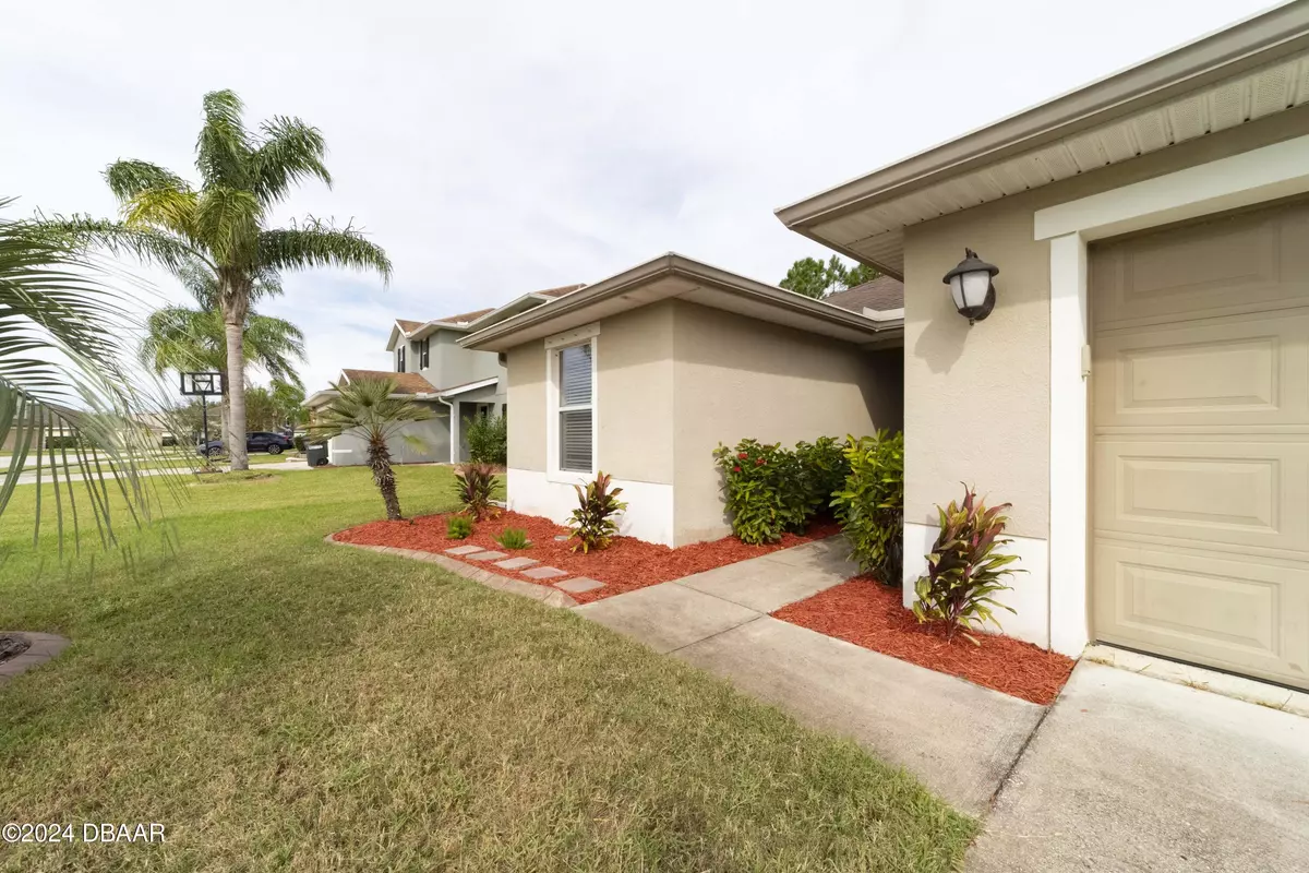 Ormond Beach, FL 32174,63 Levee LN