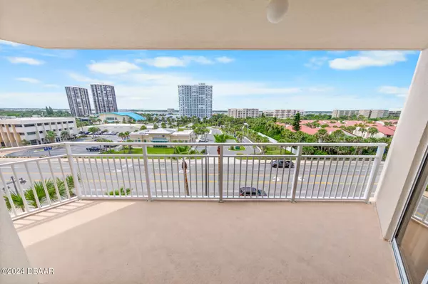 Daytona Beach Shores, FL 32118,2967 Atlantic AVE #508