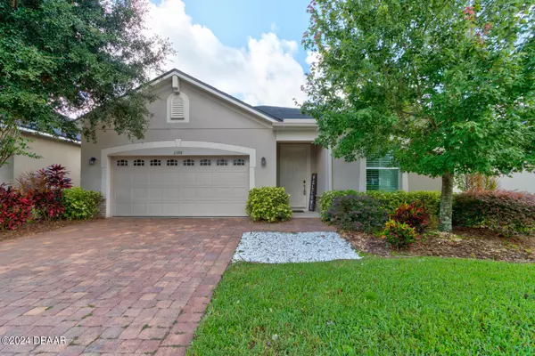 2398 Kennington CV, Deland, FL 32724