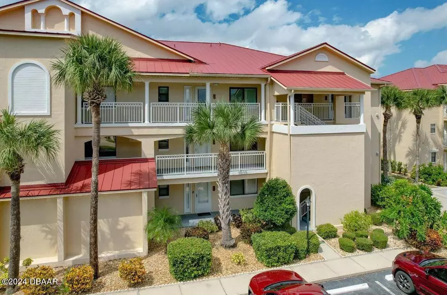 442 Bouchelle DR #104, New Smyrna Beach, FL 32169