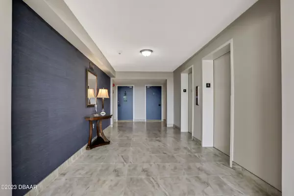 Daytona Beach Shores, FL 32118,2947 Atlantic AVE #602