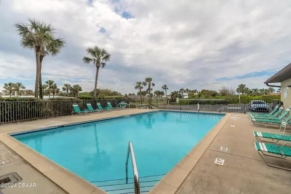 Ormond Beach, FL 32176,3180 Ocean Shore BLVD #208