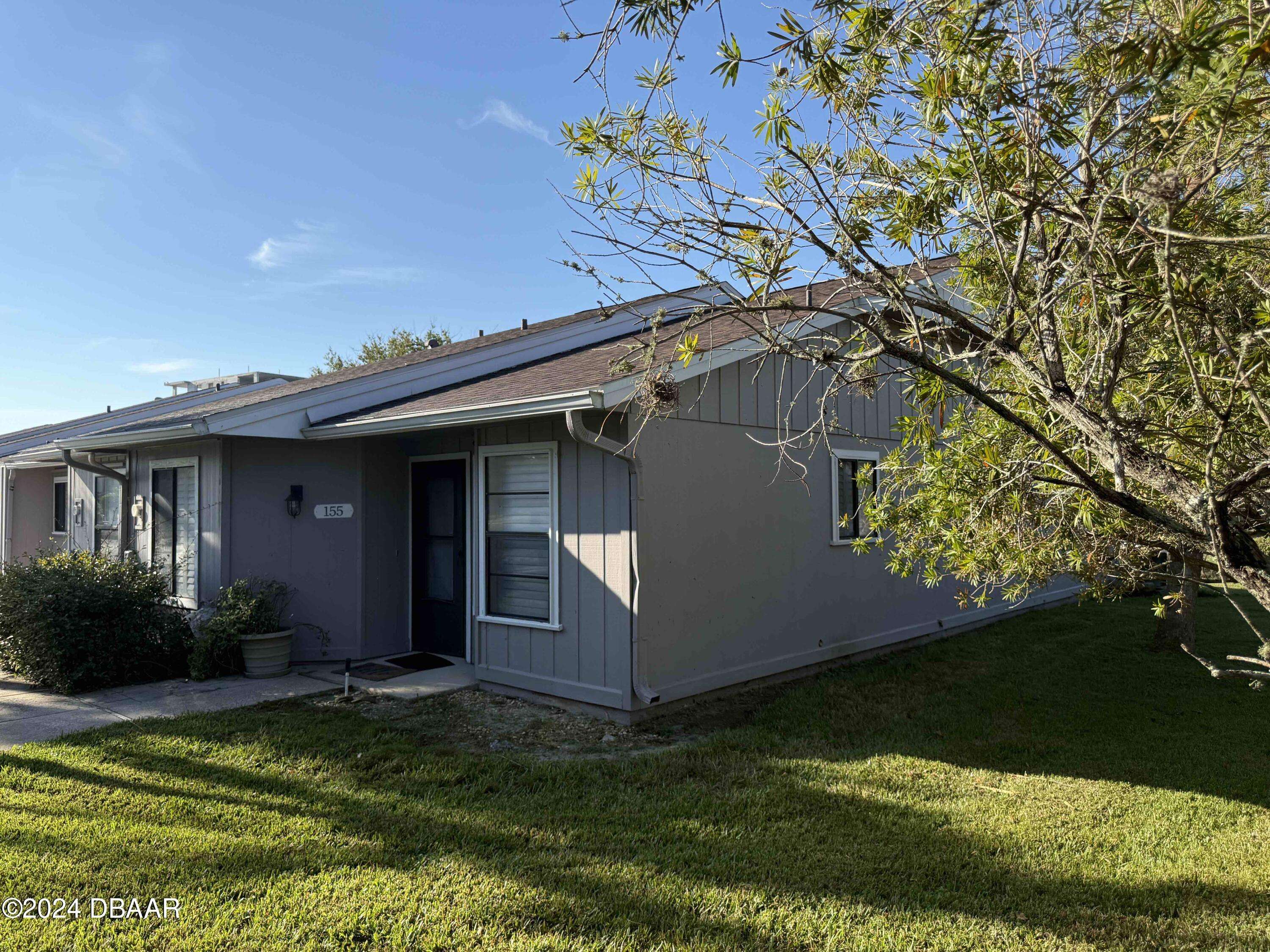 155 Breezeway CT, New Smyrna Beach, FL 32169