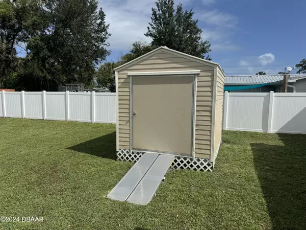 South Daytona, FL 32119,510 Blake RD