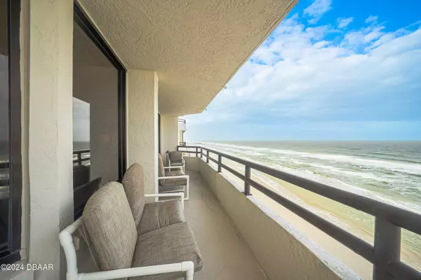 Daytona Beach Shores, FL 32118,3855 Atlantic AVE #1004