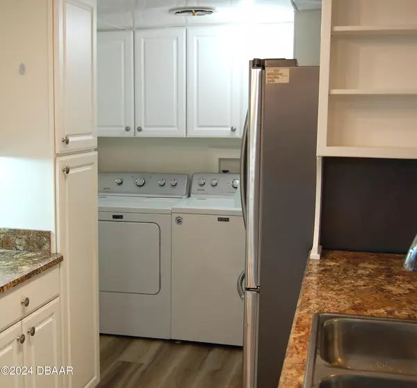 New Smyrna Beach, FL 32168,500 Mill Run DR