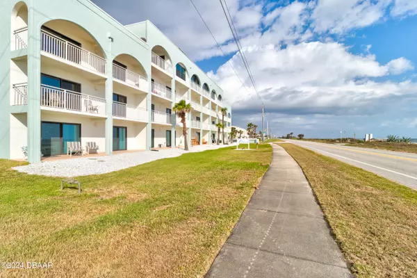 3390 OCEAN SHORE BLVD #204, Ormond Beach, FL 32176