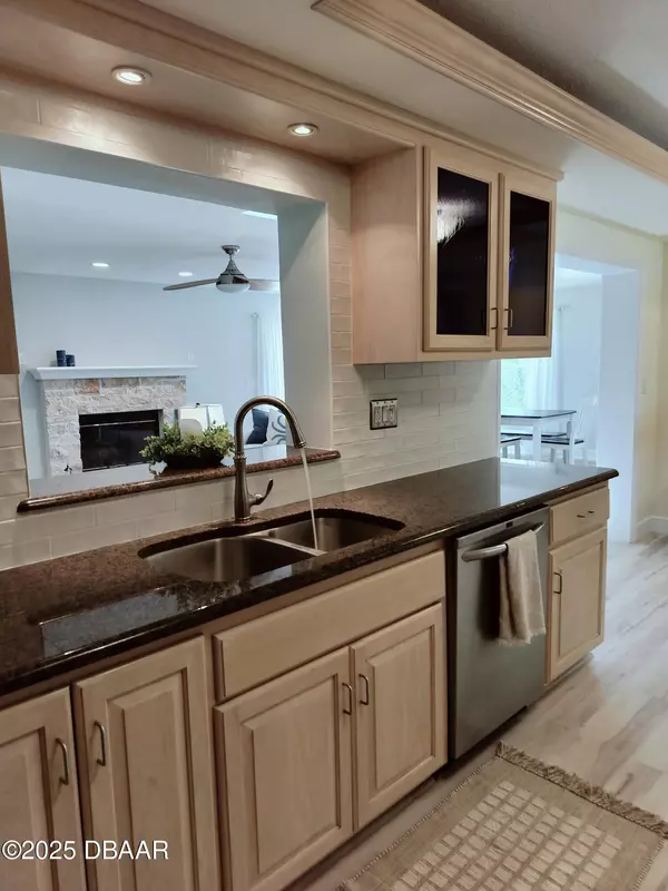 Ponce Inlet, FL 32127,4766 Atlantic AVE