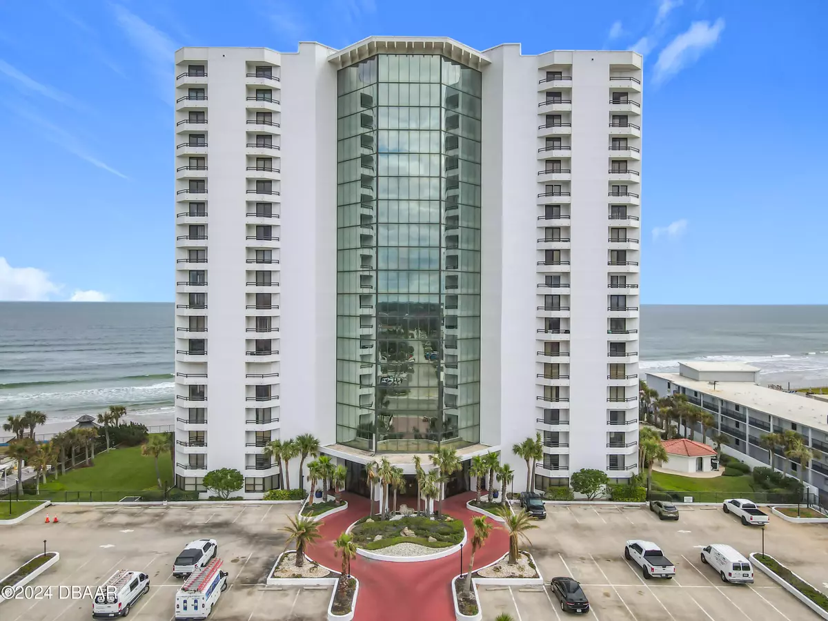 Daytona Beach Shores, FL 32118,2425 Atlantic AVE E #1004