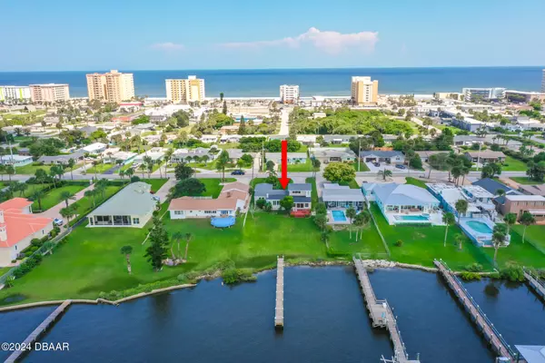 3168 Peninsula DR, Daytona Beach, FL 32118