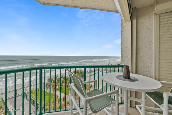 Daytona Beach Shores, FL 32118,3311 Atlantic AVE #304