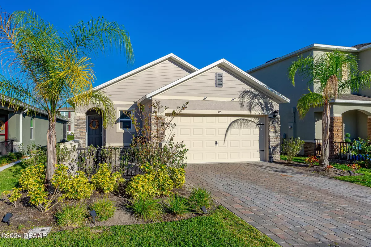 New Smyrna Beach, FL 32168,355 Caryota CT