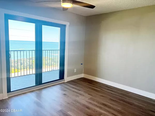 Ormond Beach, FL 32176,3100 Ocean Shore BLVD #4050