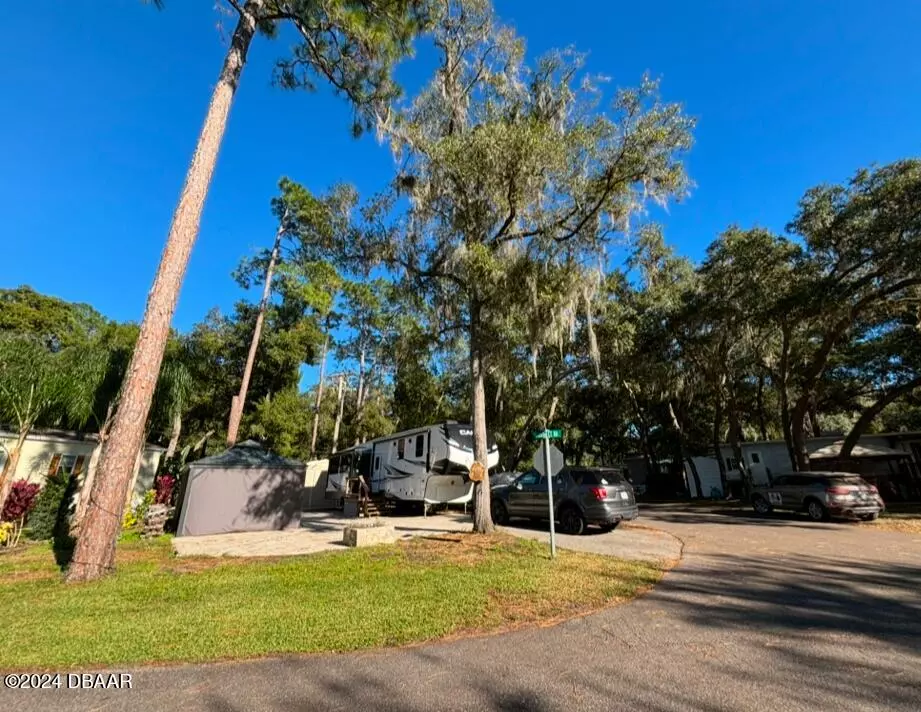 Salt Springs, FL 32134,25390 NE 139TH LOOP LOT 420