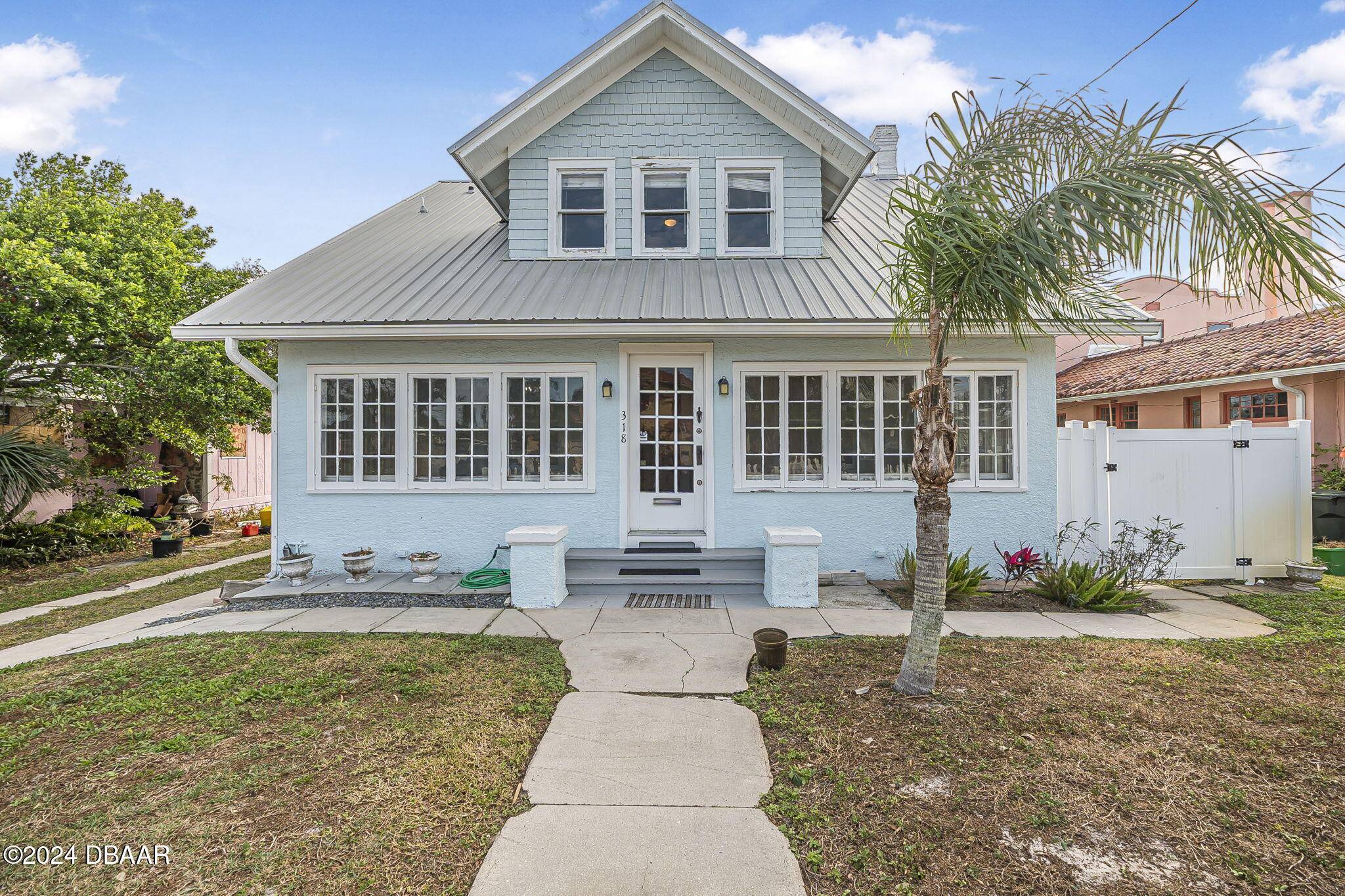 Daytona Beach, FL 32118,318 Vermont AVE