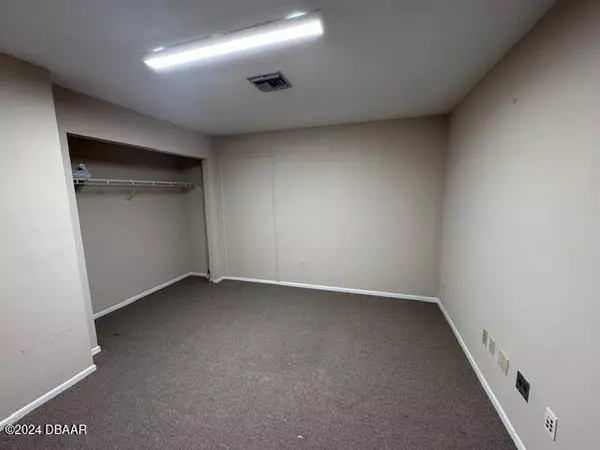 Ormond Beach, FL 32174,555 Granada BLVD #B8