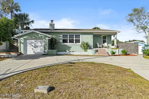 Daytona Beach, FL 32118,323 Wisteria RD