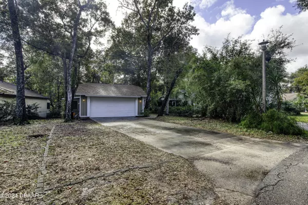 Ormond Beach, FL 32174,167 Fox Glen CT