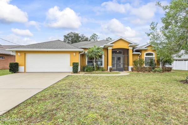 4 Eastgate LN, Palm Coast, FL 32164