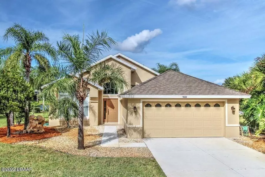 910 Woodstream LN, Ormond Beach, FL 32174