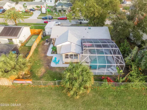 1052 Tompkins DR, Port Orange, FL 32129