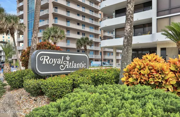 Daytona Beach Shores, FL 32118,3743 Atlantic AVE #3B