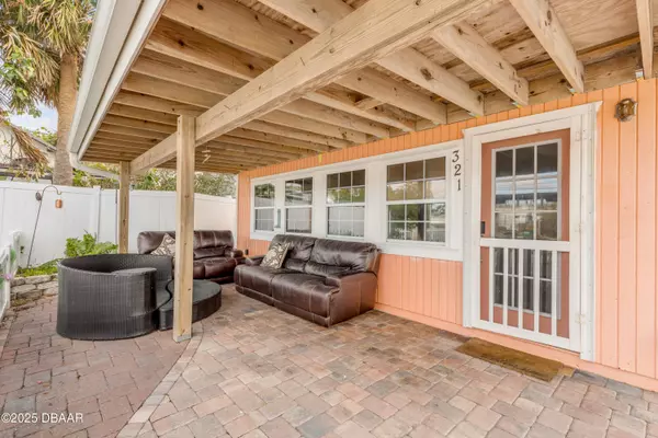 New Smyrna Beach, FL 32169,321 Jessamine AVE
