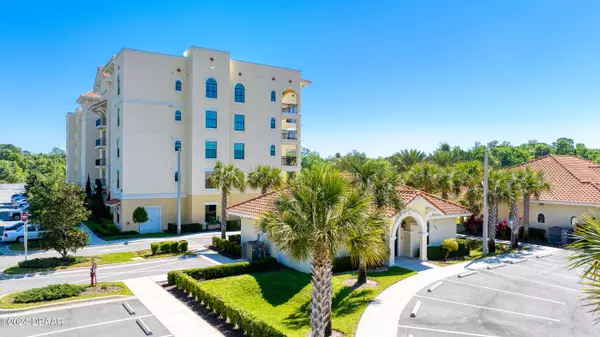 Ormond Beach, FL 32174,799 Sterthaus DR #403