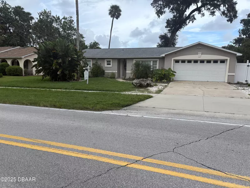 1024 Calle Grande ST, Ormond Beach, FL 32174