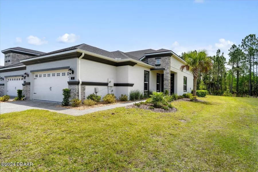 9 Newhaven LN, Ormond Beach, FL 32174