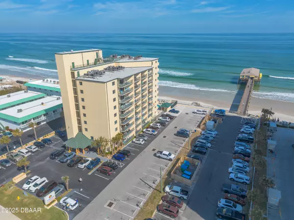 Daytona Beach, FL 32118,3647 Atlantic AVE #8A