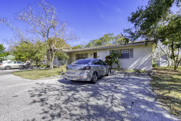 Daytona Beach, FL 32117,637 6th ST