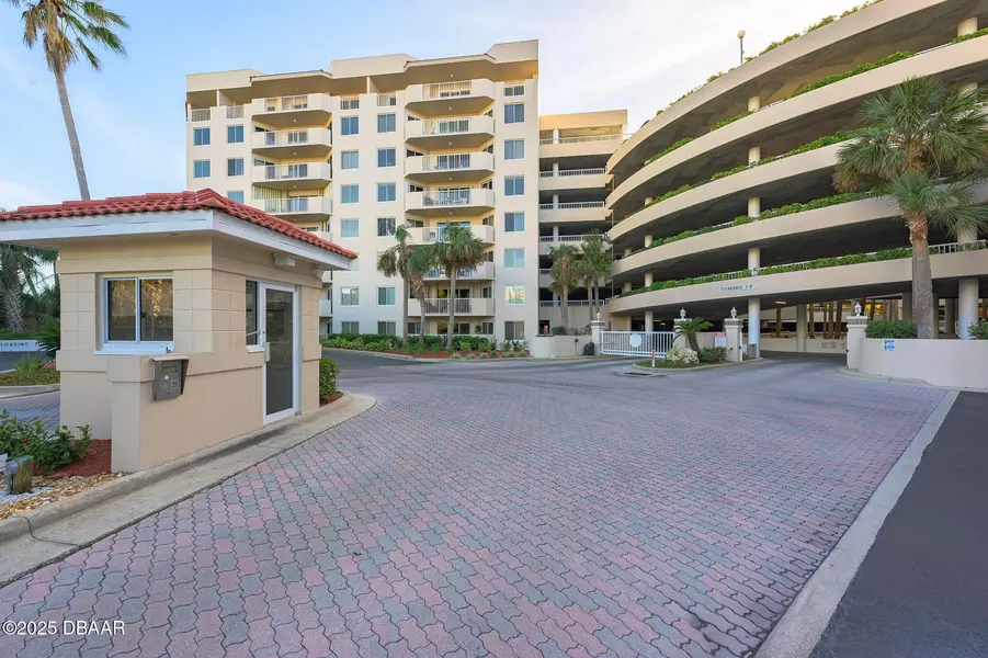 3 Oceans West BLVD #1D6, Daytona Beach, FL 32118