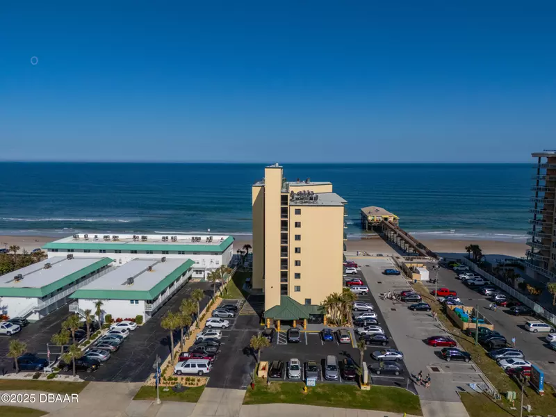 3647 Atlantic AVE #707, Daytona Beach Shores, FL 32118