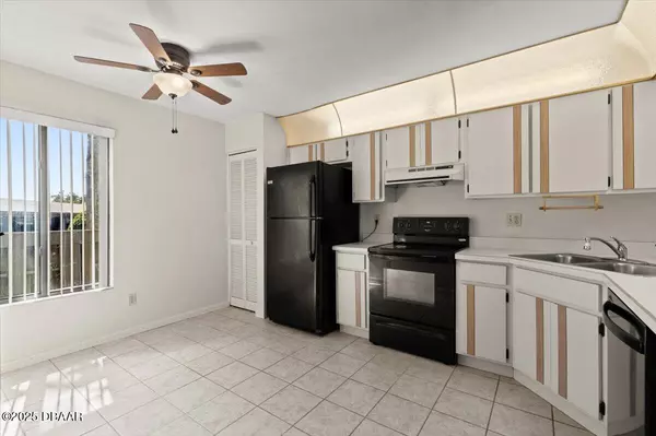 Ormond Beach, FL 32174,160 Limewood PL #1