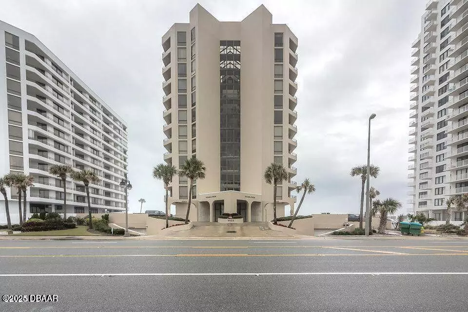 Daytona Beach Shores, FL 32118,3023 Atlantic AVE #904