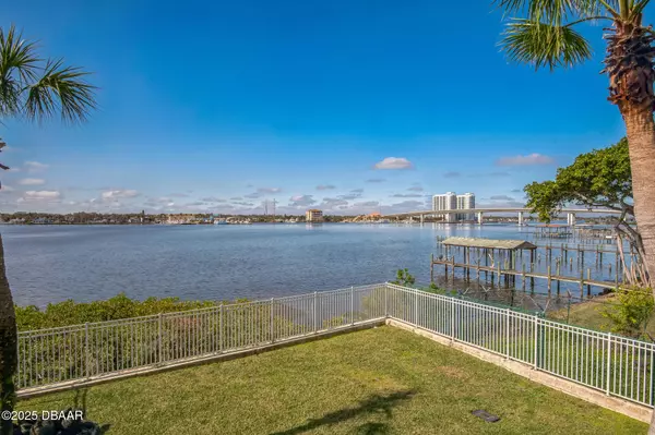Daytona Beach, FL 32118,145 Halifax AVE #211