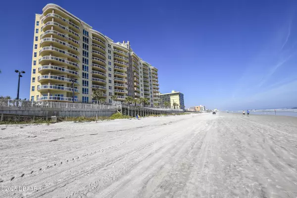 Daytona Beach Shores, FL 32118,1925 Atlantic AVE #201