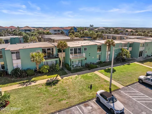 Ormond Beach, FL 32176,5500 Ocean Shore BLVD #UT30