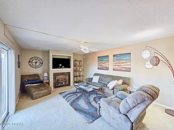 New Smyrna Beach, FL 32169,61 Cedar Dunes DR