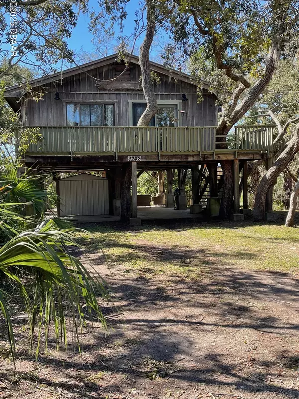 1242 Shell Crest AVE, Cedar Key, FL 32625